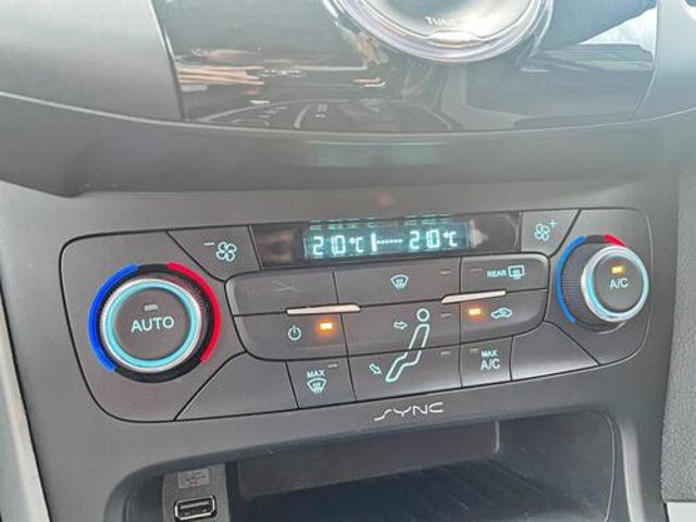 FORD福特 FOCUS  第16張相片