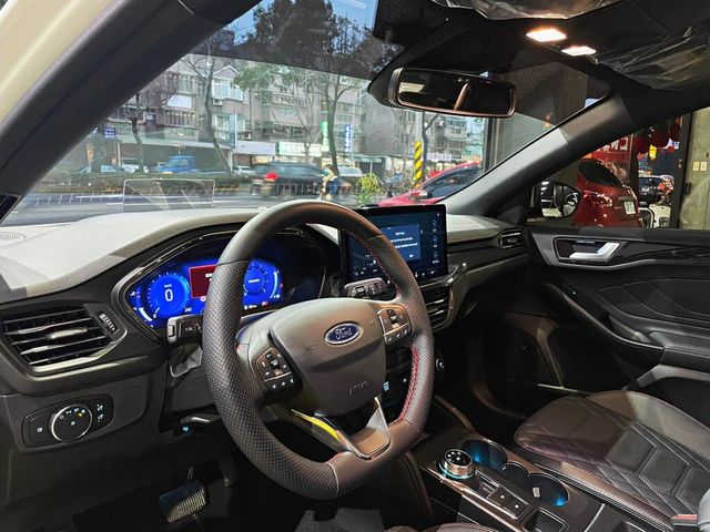 FORD福特 FOCUS  第18張相片