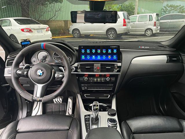 BMW寶馬 X4 XDRIVE30D  第5張相片
