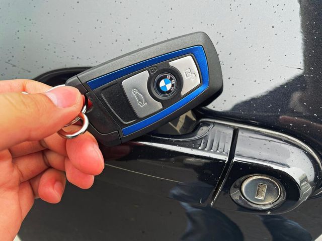 BMW寶馬 X4 XDRIVE30D  第10張相片