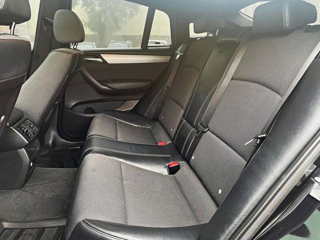 BMW寶馬 X4 XDRIVE30D  第18張相片
