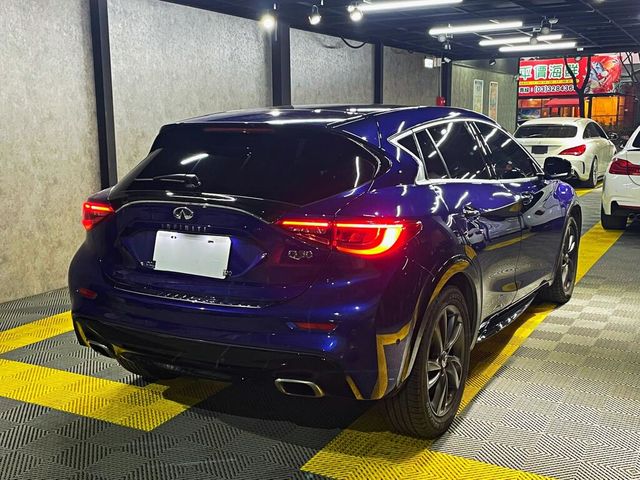 INFINITI無限 Q30  第3張相片