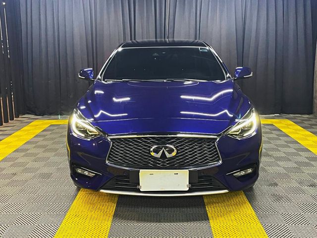 INFINITI無限 Q30  第5張相片