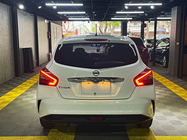 NISSAN日產 TIIDA  第4張相片