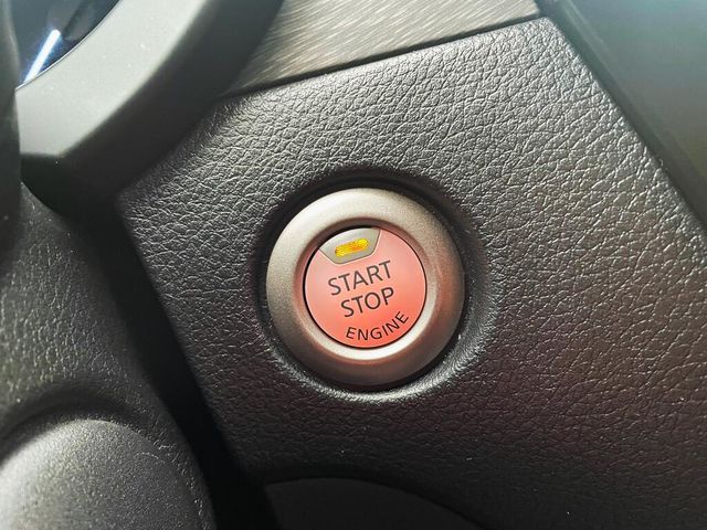 NISSAN日產 TIIDA  第8張相片