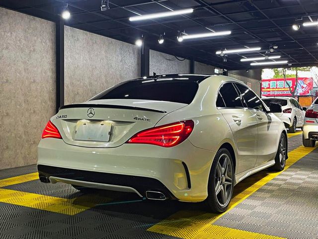 M-BENZ賓士 CLA250  第2張相片