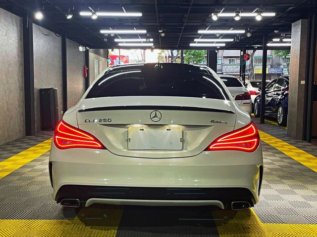 M-BENZ賓士 CLA250  第4張相片