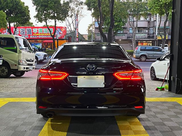 TOYOTA豐田 CAMRY HYBRID  第4張相片