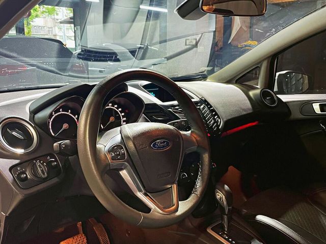 FORD福特 FIESTA  第15張相片