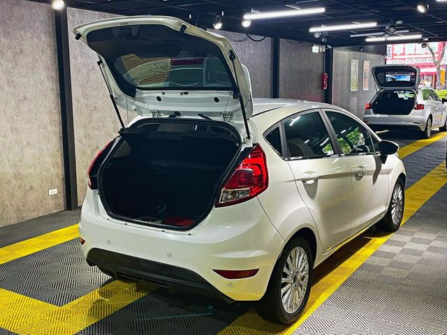 FORD福特 FIESTA  第18張相片
