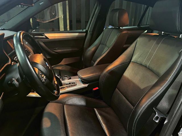 BMW寶馬 X4 XDRIVE28I  第18張相片
