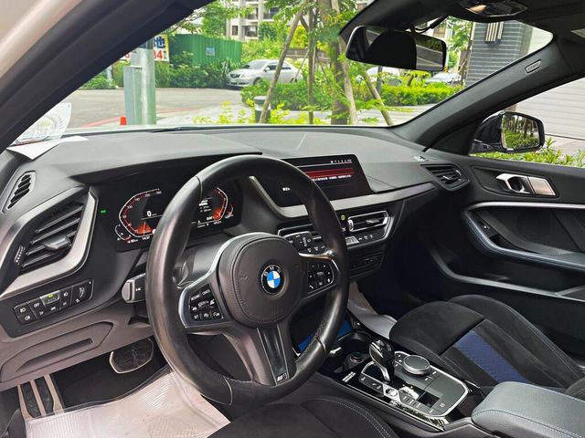 BMW寶馬 118I  第17張相片
