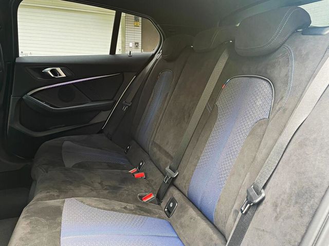 BMW寶馬 118I  第19張相片