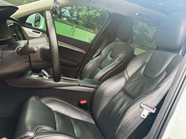 VOLVO富豪 XC90  第16張相片