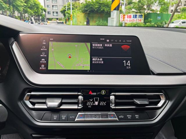 BMW寶馬 118I  第15張相片