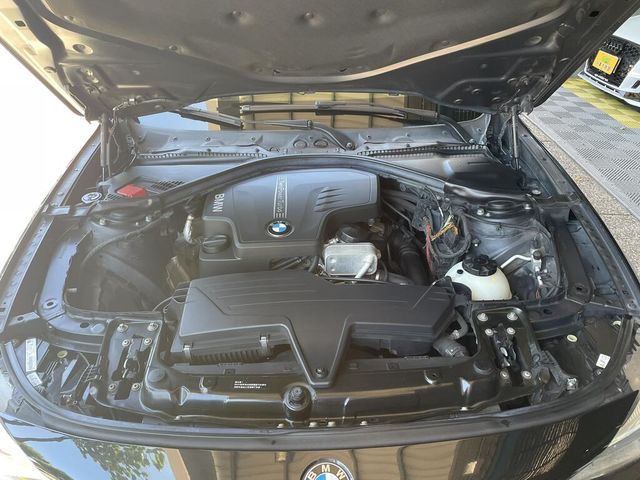 BMW寶馬 320I GT  第6張相片