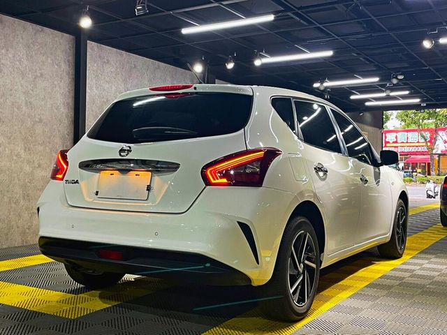 NISSAN日產 TIIDA  第2張相片