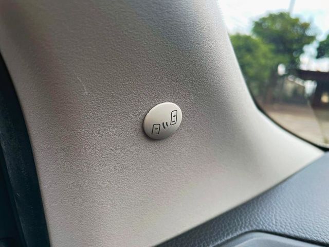 NISSAN日產 TIIDA  第7張相片