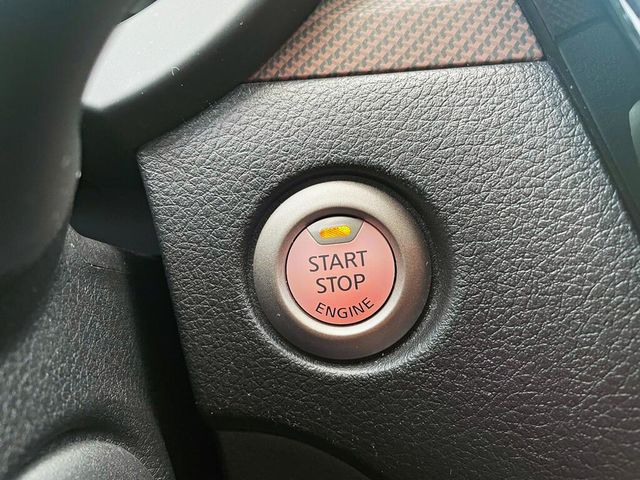 NISSAN日產 TIIDA  第8張相片