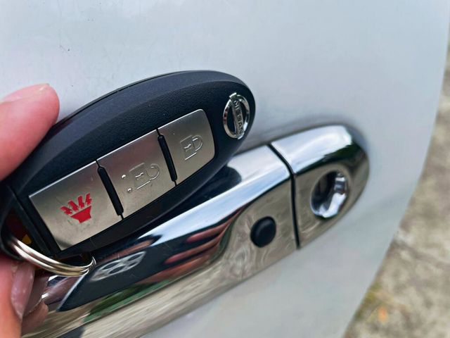 NISSAN日產 TIIDA  第9張相片