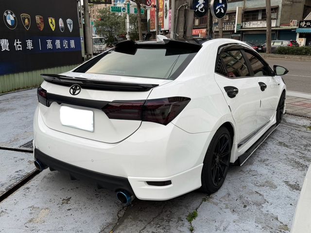 TOYOTA豐田 ALTIS  第2張相片