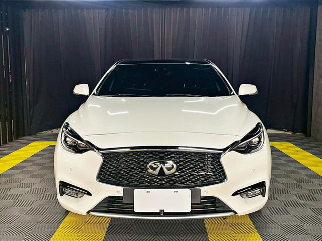 INFINITI無限 Q30  第3張相片