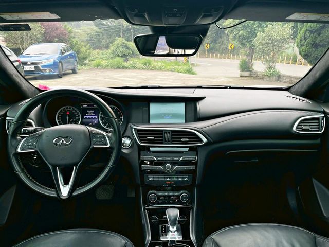 INFINITI無限 Q30  第5張相片