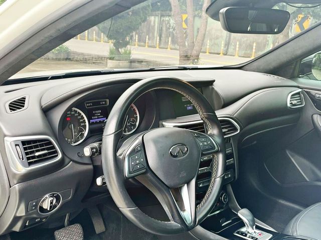 INFINITI無限 Q30  第18張相片