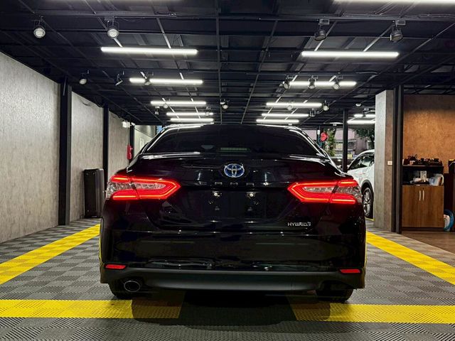 TOYOTA豐田 CAMRY HYBRID  第4張相片