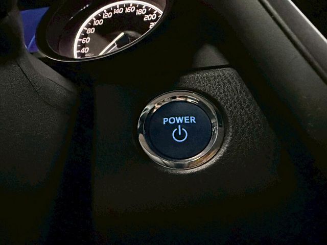TOYOTA豐田 CAMRY HYBRID  第13張相片