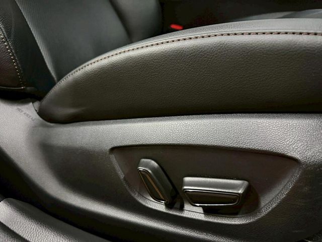TOYOTA豐田 CAMRY HYBRID  第15張相片