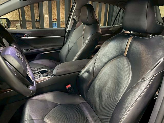 TOYOTA豐田 CAMRY HYBRID  第18張相片