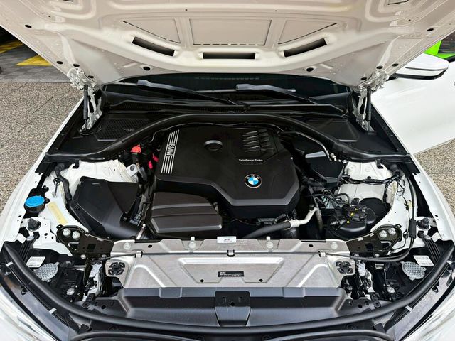 BMW寶馬 320I M SPORT  第6張相片