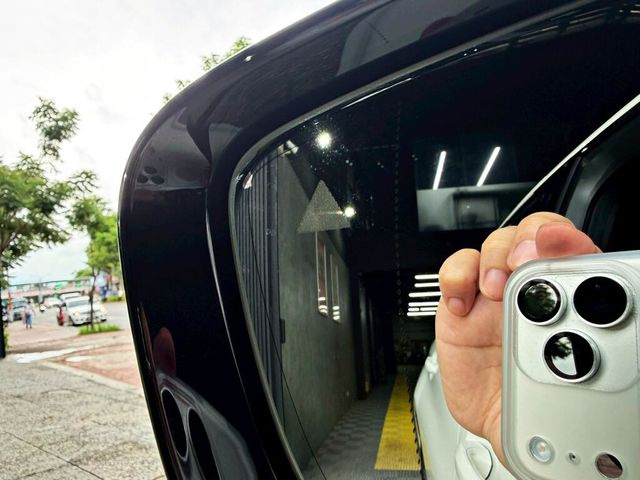 BMW寶馬 320I M SPORT  第10張相片
