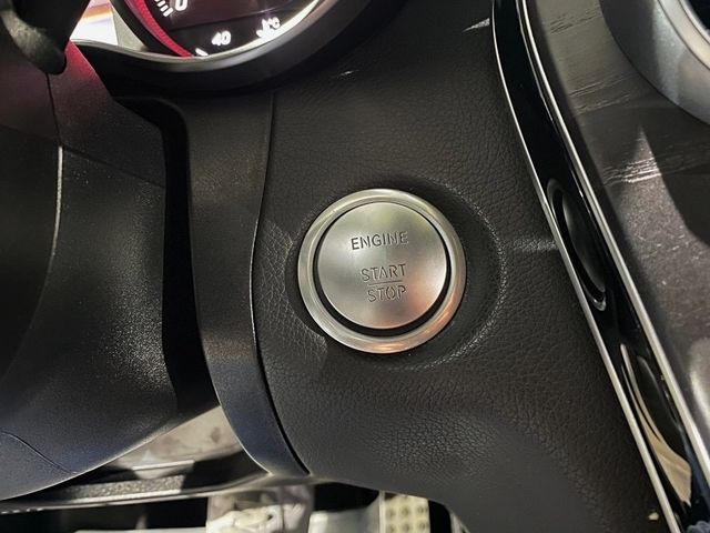 M-BENZ賓士 C250 COUPE  第7張相片