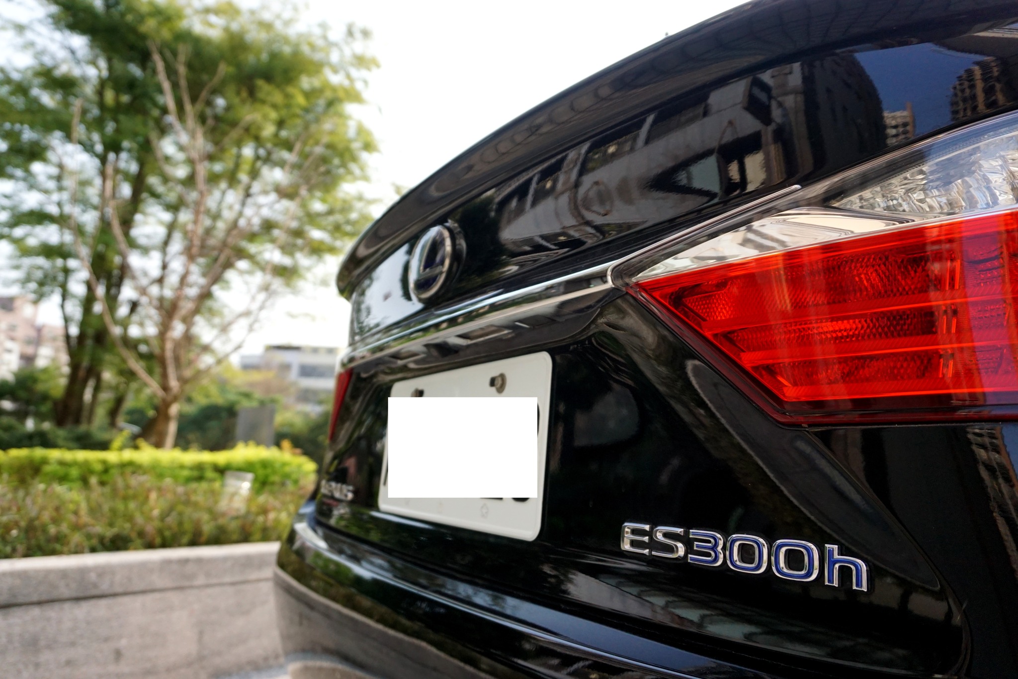 (認證車)2013年 Lexus凌志 ES300h 油電車 (里程保證)  第6張相片