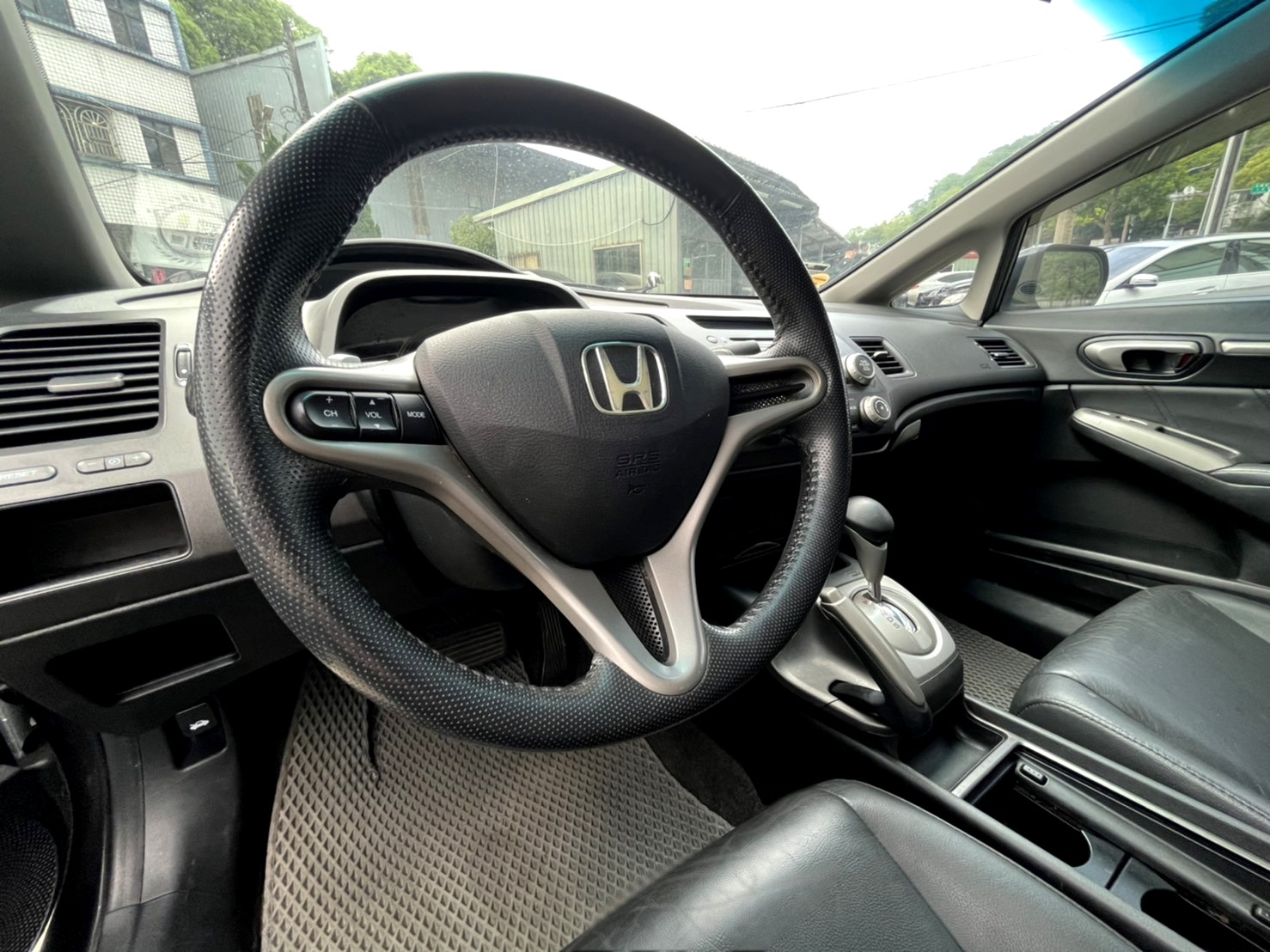 (認證車)2009年 Honda K12 代步車 1.8L (里程保證)  第4張相片