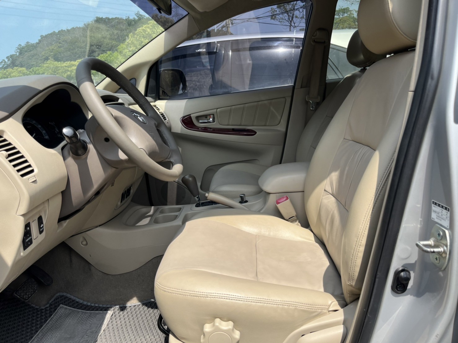 (認證車) 2008年 Toyota Innova伊諾瓦 客貨兩用 2.7L (里程保證)  第5張相片
