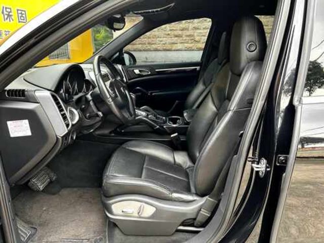 PORSCHE保時捷 CAYENNE  第3張相片
