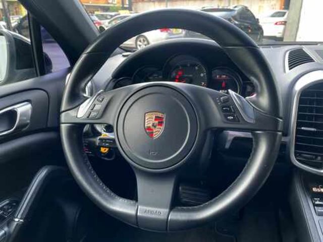 PORSCHE保時捷 CAYENNE  第6張相片