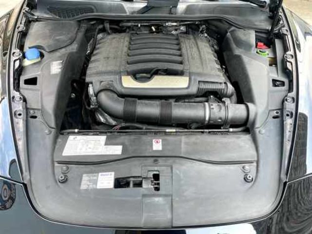 PORSCHE保時捷 CAYENNE  第13張相片