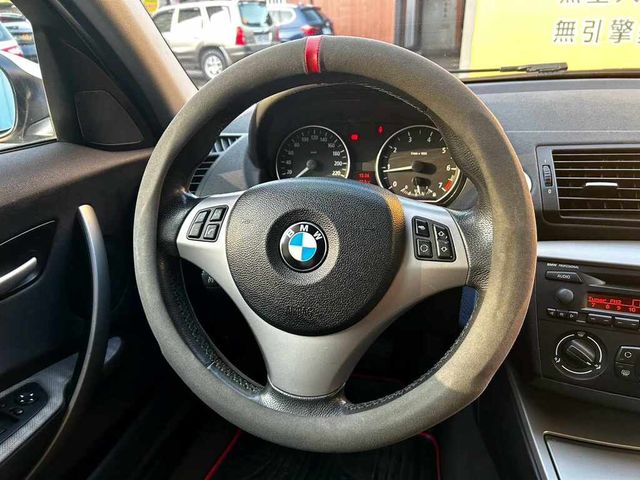 BMW寶馬 120I  第6張相片