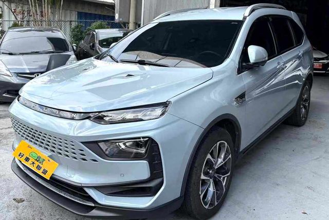 LUXGEN納智捷 URX  第1張相片