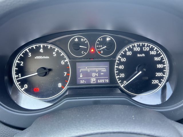 NISSAN日產 TIIDA  第6張相片