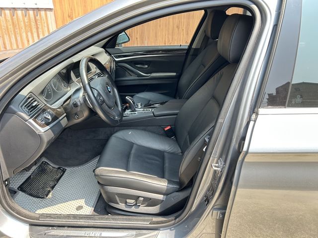 BMW寶馬 528I  第3張相片