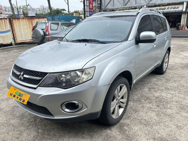 MITSUBISHI三菱 OUTLANDER  第1張相片