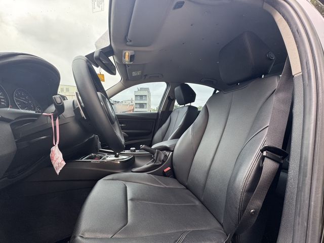 BMW寶馬 316I  第3張相片