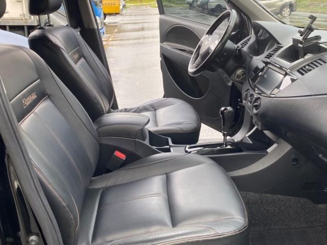Mitsubishi  Zinger  第11張相片