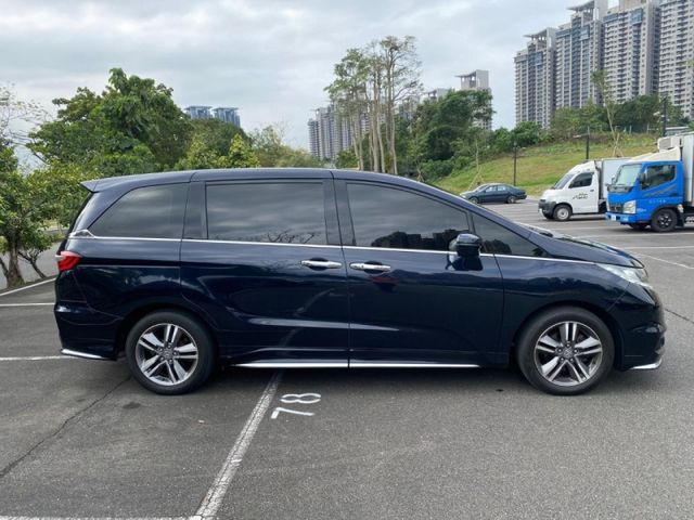 Honda  Odyssey 2.4 七人單電滑門 認証只跑7萬  第3張相片