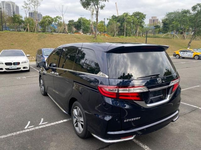 Honda  Odyssey 2.4 七人單電滑門 認証只跑7萬  第6張相片